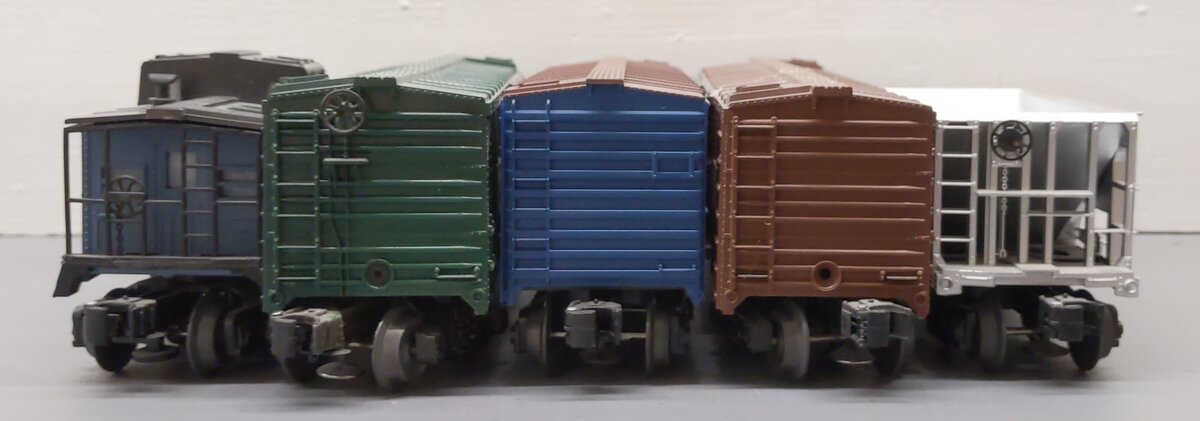 Lionel & Other Assorted Freight Cars [5] EX