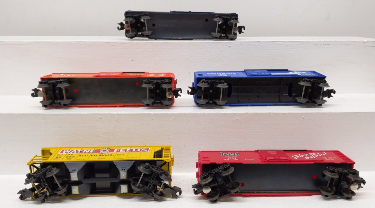 Lionel & Other Assorted Freight Cars [5] EX