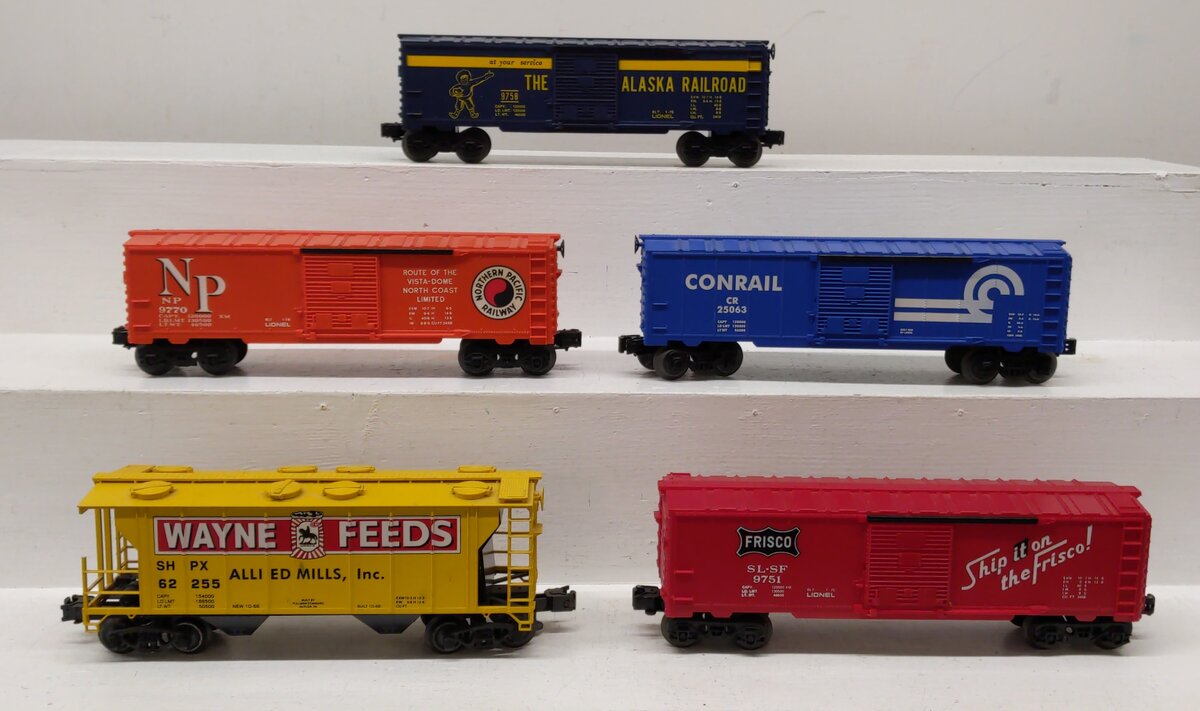 Lionel & Other Assorted Freight Cars [5] EX