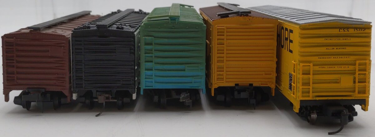 Assorted HO Scale Boxcar Freight Cars: 47025, 1784, 2511, 1502, 524880 [5] VG