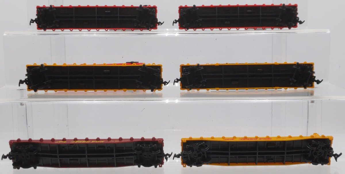 AHM Assorted HO Scale Flatcars: Fire Fox [6] EX