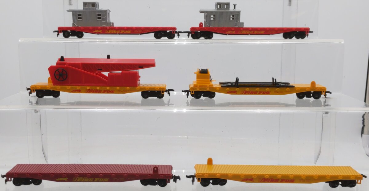 AHM Assorted HO Scale Flatcars: Fire Fox [6] EX