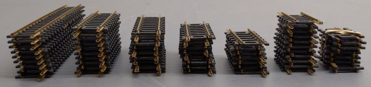 Atlas HO Assorted Code 100 Snap Track Sections [61] EX