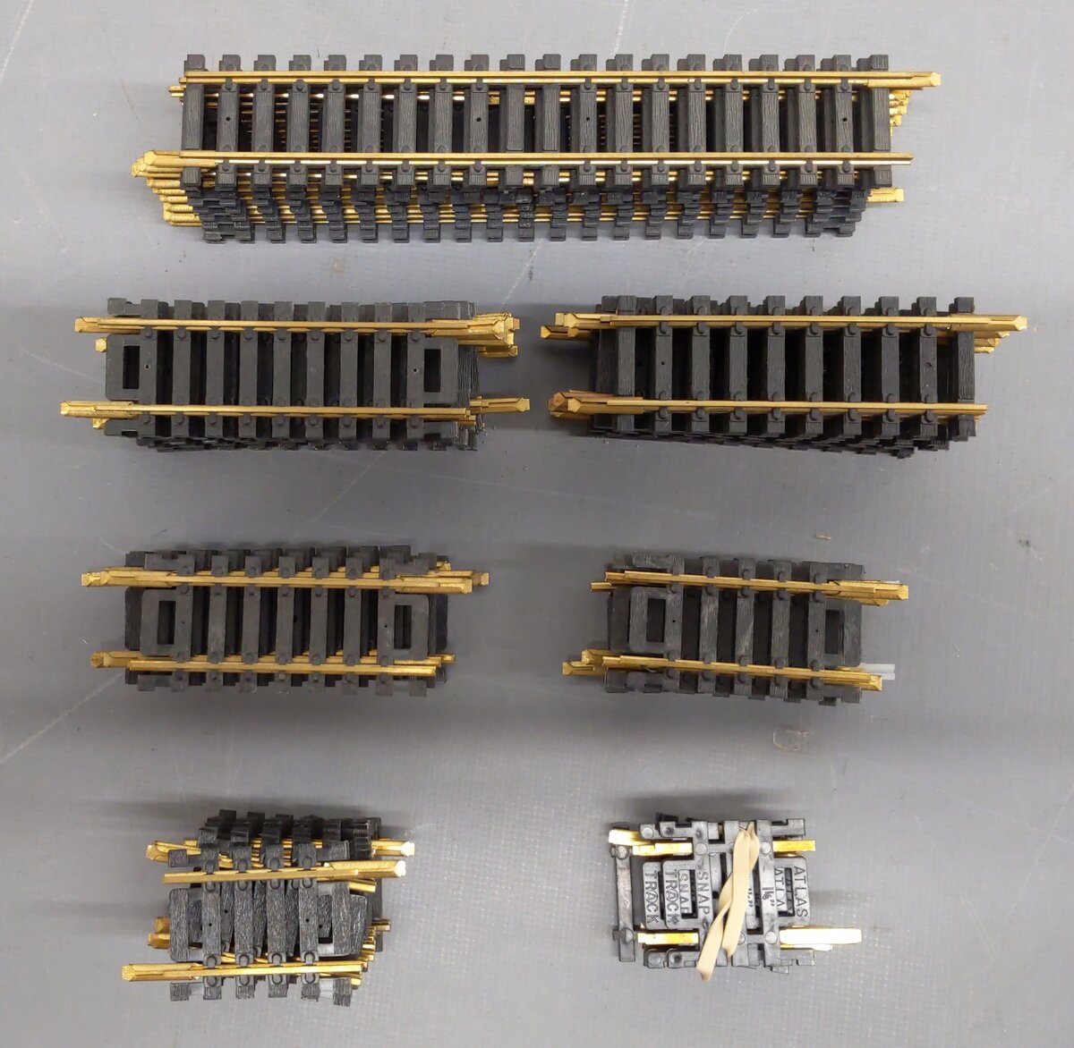 Atlas HO Assorted Code 100 Snap Track Sections [61] EX