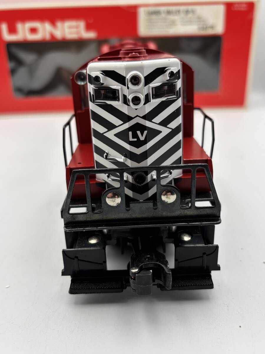 Lionel 6-8775 Lehigh Valley GP-9 Powered Diesel Locomotive EX/Box
