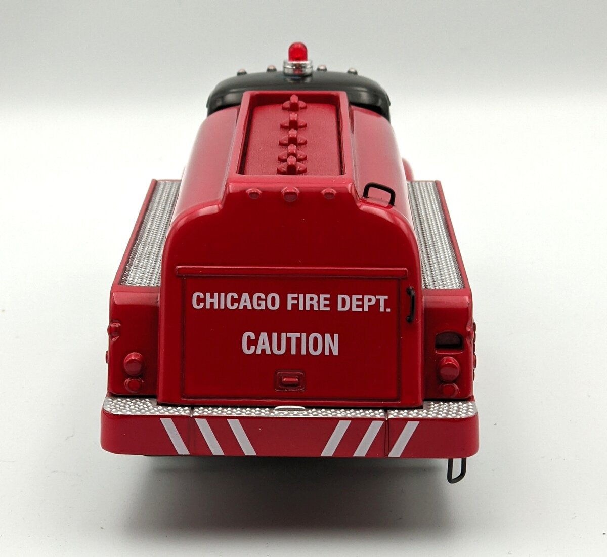 First Gear 19-1723 1:34 Scale International R-190 with Fuel Tanker Chicago FD MT/Box