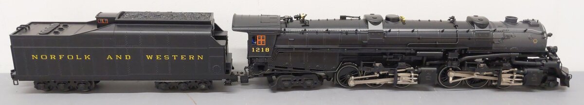 Lionel 6-28052 O Gauge N&W Class A Articulated 2-6-6-4 Steam Loco & Tender #1218 EX/Box