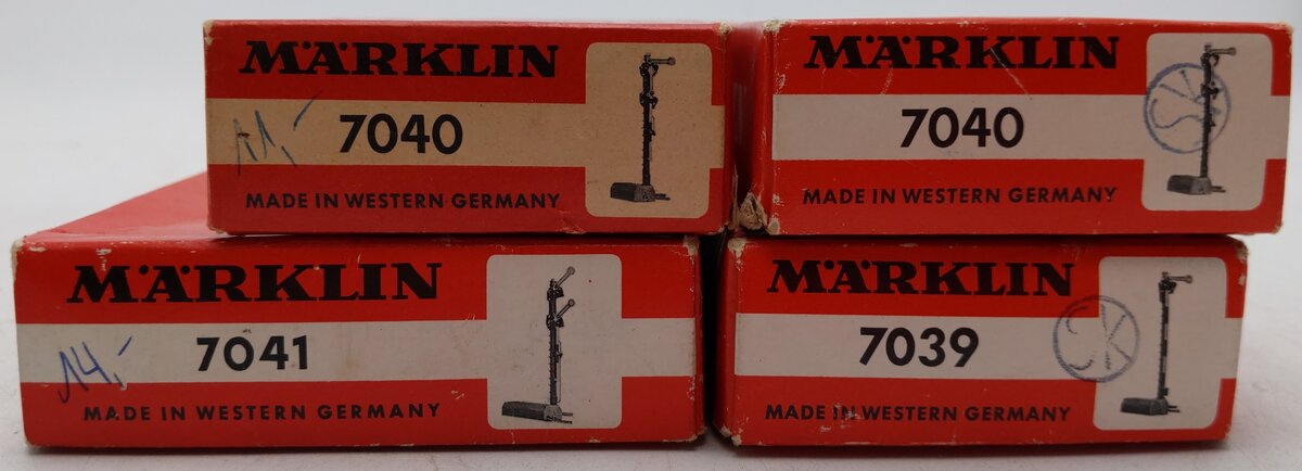 Marklin HO Scale Assorted Railroad Signals: 7041, 7040, 7039 [4]/Box