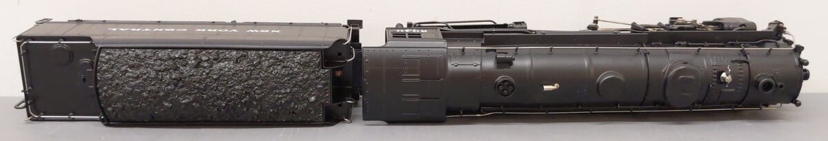 Lionel 6-18005 O NYC 4-6-4 700E Hudson Steam & Tender #5340 w/ Display Case EX/Box
