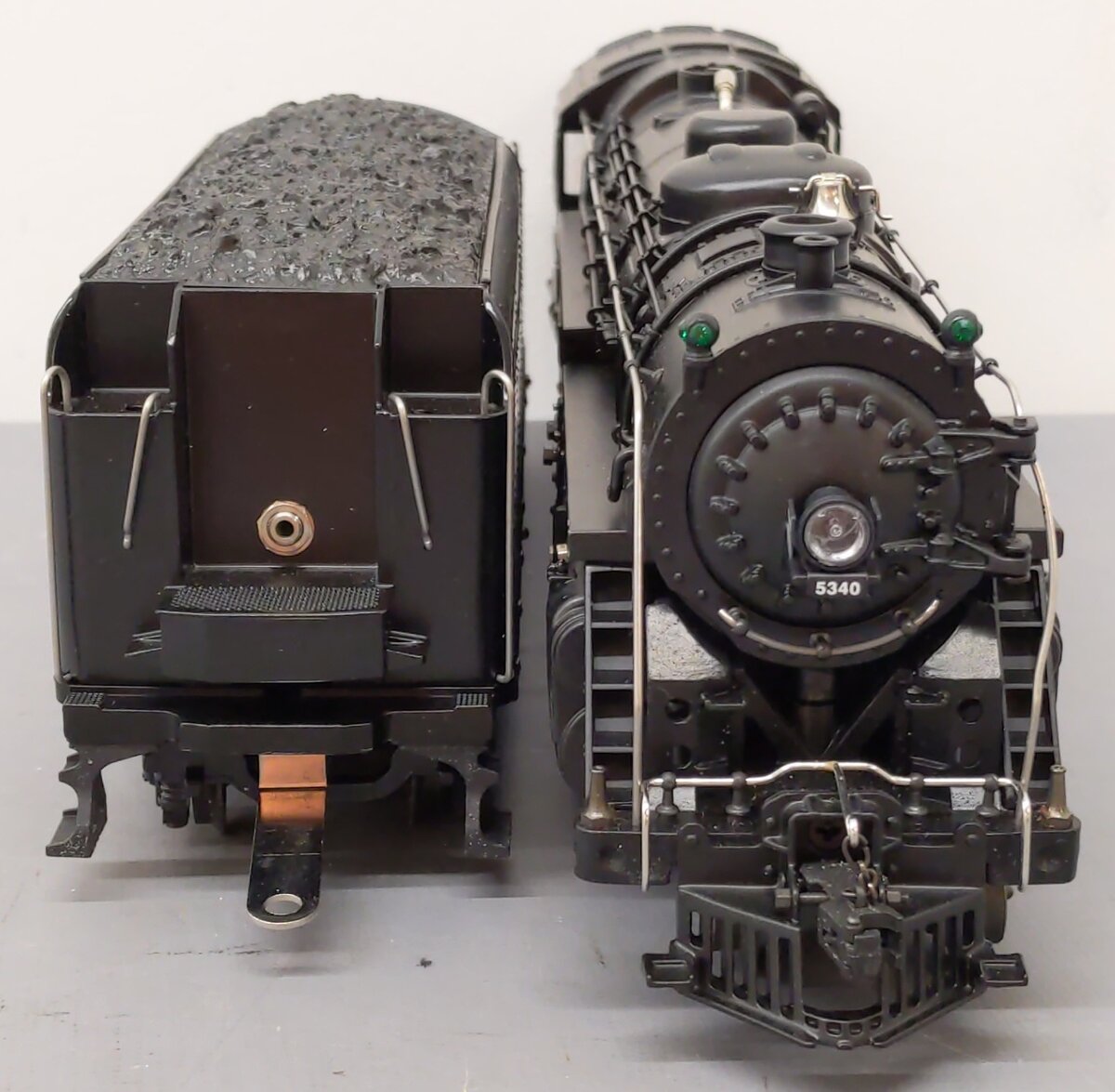 Lionel 6-18005 O NYC 4-6-4 700E Hudson Steam & Tender #5340 w/ Display Case EX/Box