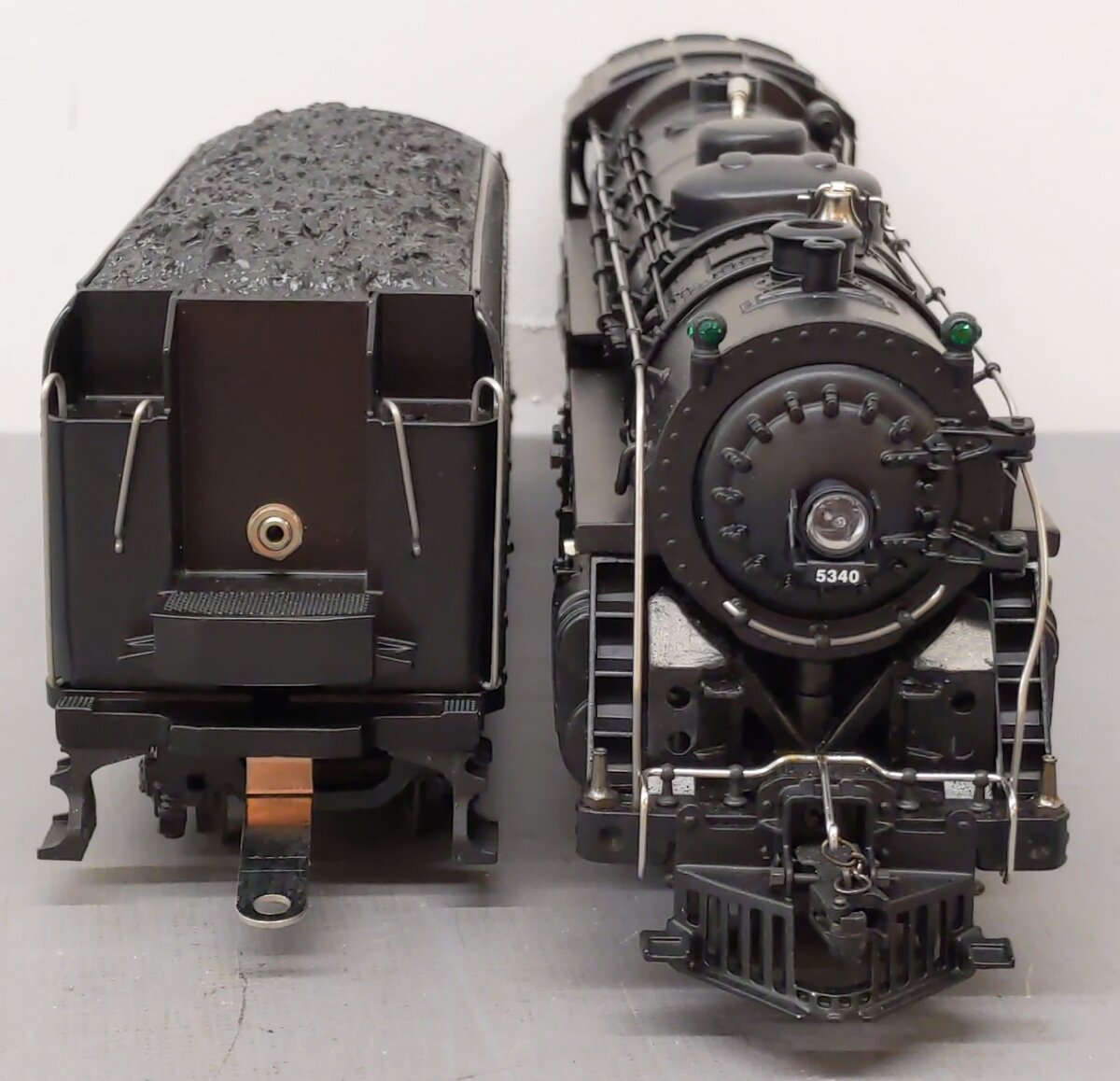 Lionel 6-18005 O NYC 4-6-4 700E Hudson Steam & Tender #5340 w/ Display Case EX/Box