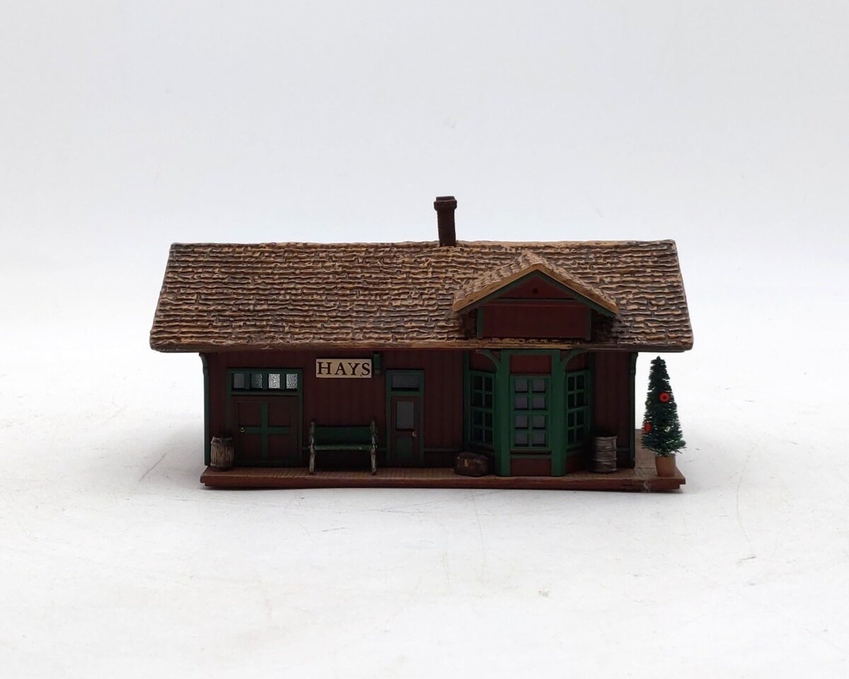 Hallmark 9452 The Hays Train Station from The Sarah Plain and Tall Collection LN/Box