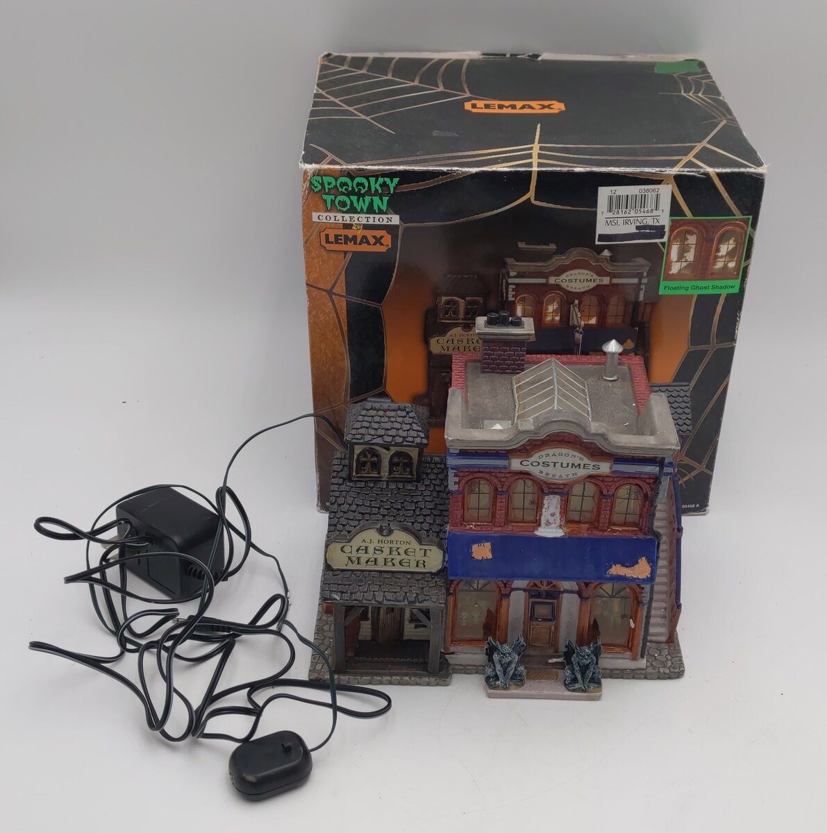 Lemax 05468A 2002 Spooky Town Dragon's Breath Costume Shop VG/Box