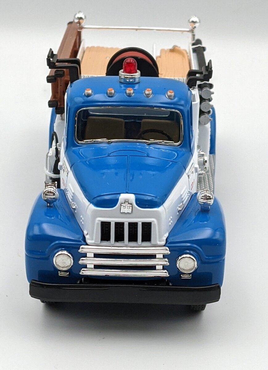 First Gear 19-1172 1:34 Die-Cast 1957 International Firetruck Civil Defense MT/Box