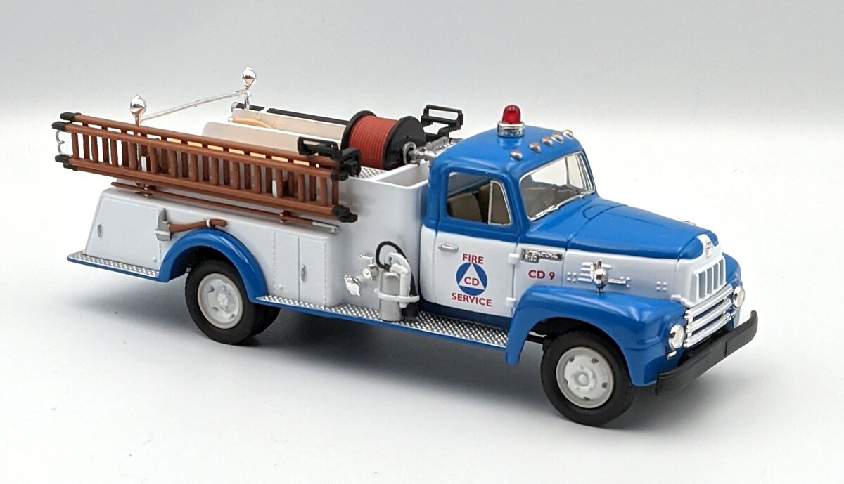 First Gear 19-1172 1:34 Die-Cast 1957 International Firetruck Civil Defense MT/Box