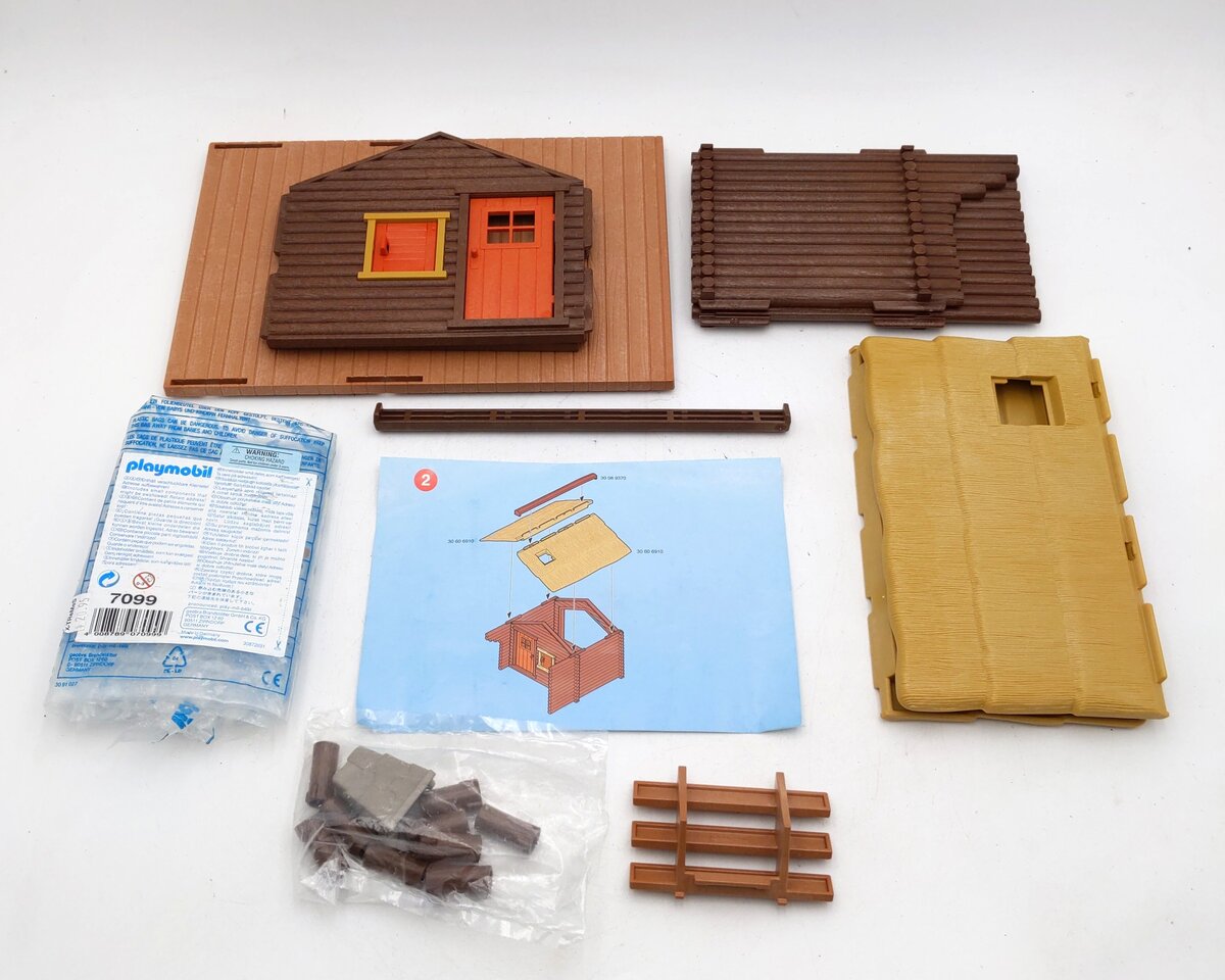 Playmobil 7099 Fisherman's Log Cabin Kit EX