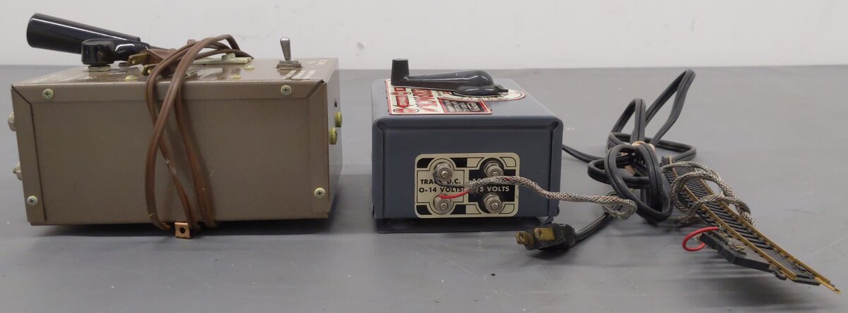 Marx & LPC HO Scale Assorted Transformers [2] VG