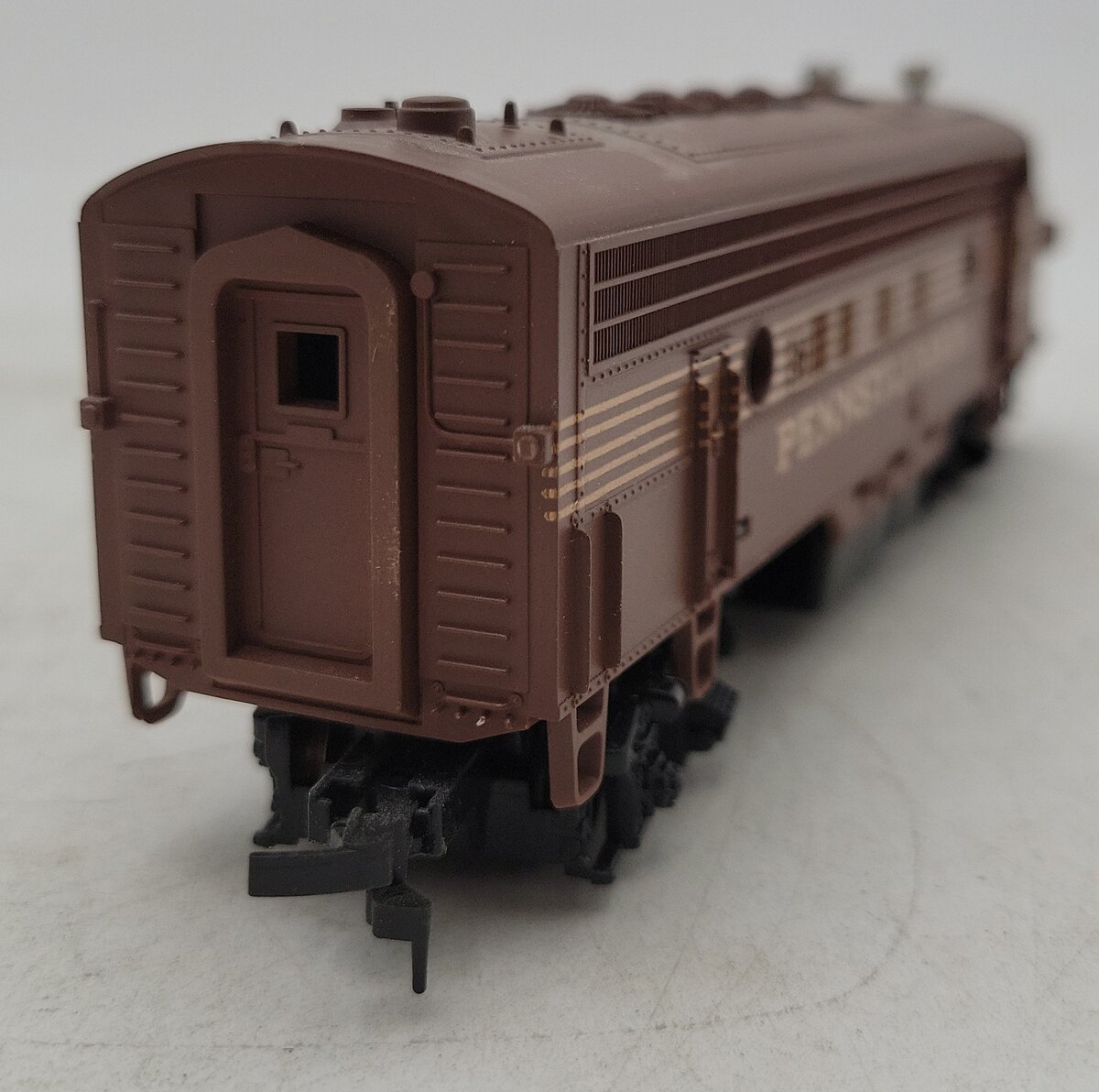 Pemco HO Scale Pennsylvania F9 Diesel Locomotive #4900 EX