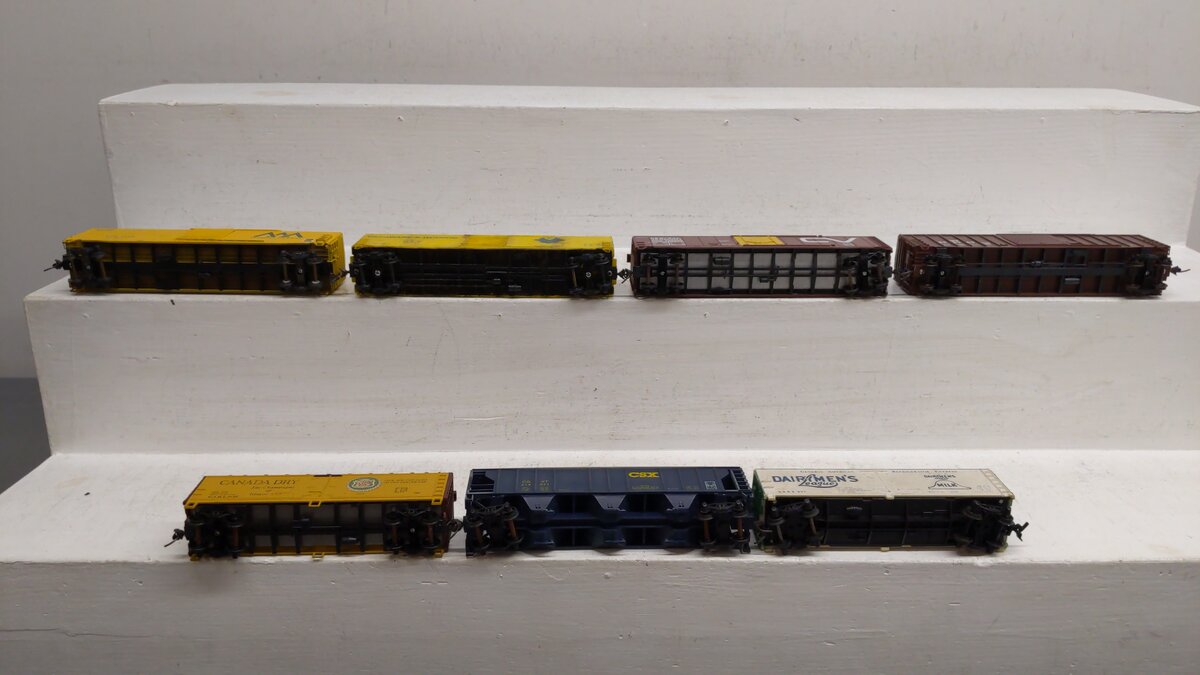 HO Scale CUSTOM Assorted Freight Cars: 9105, 29615, 214271, 402536, 553265 [7] VG