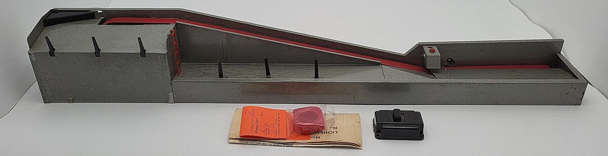 Lionel 364 Vintage O Operating Belt Log Loader EX