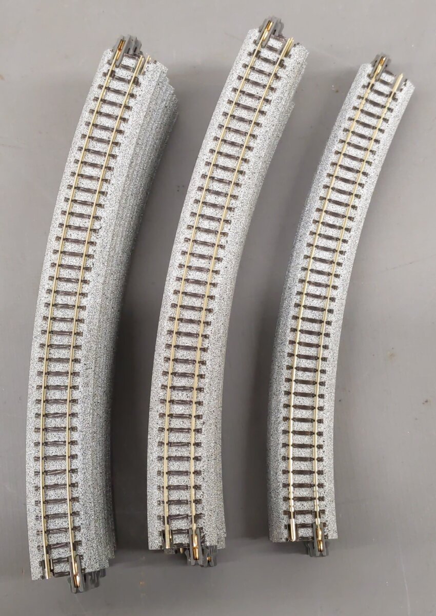 Kato 20-140 Kato 20-140 N 15" Radius 30° Curved Track Sections (24) EX/Box