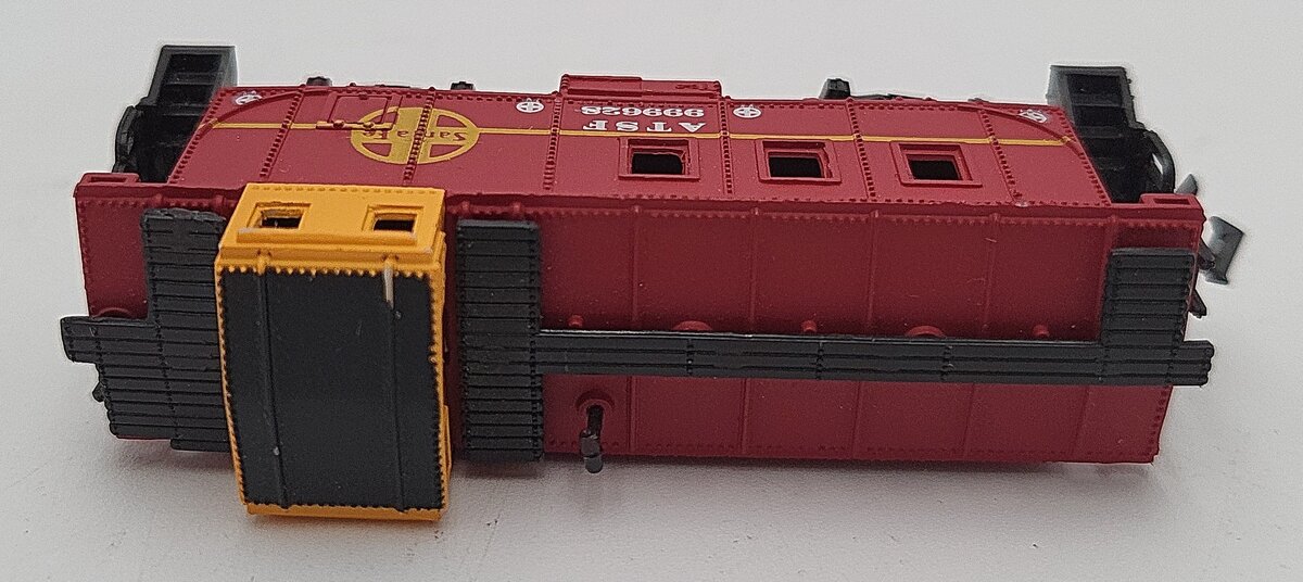 Bachmann HO Santa Fe Caboose ATSF # 999628 LN