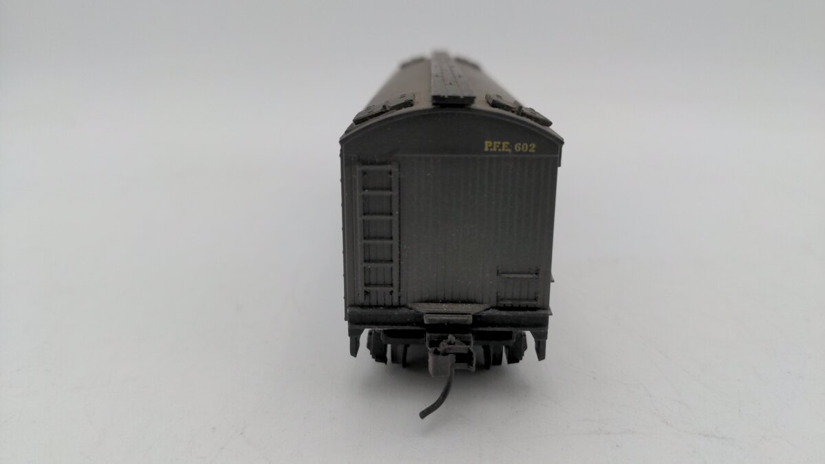 Athearn 5335 HO Scale Pacific Fruit Express50' Reefer # X 602 (Assembled) VG