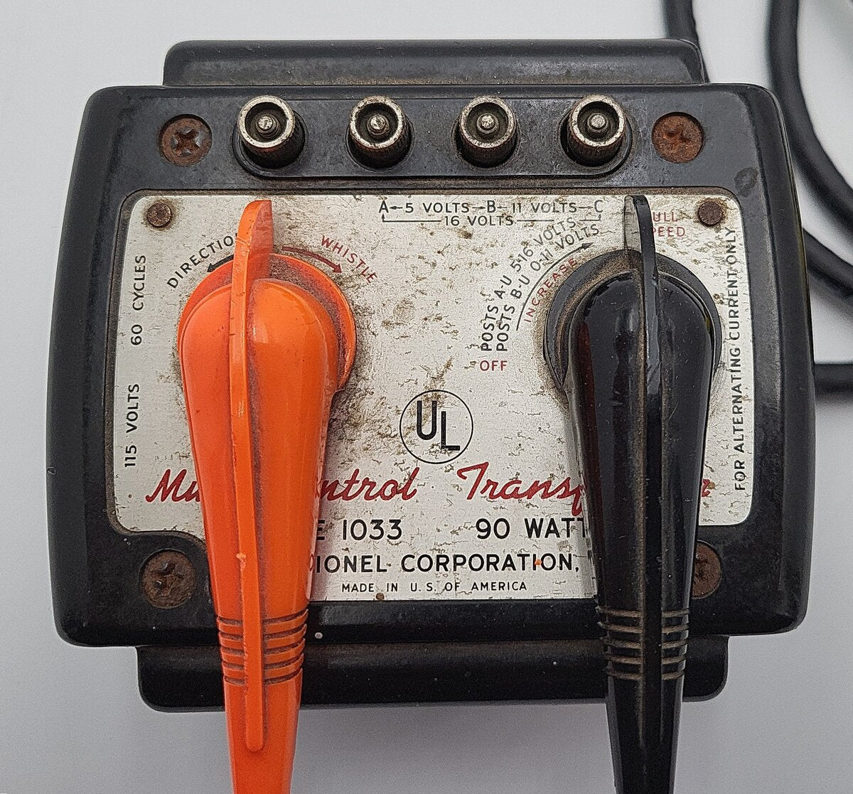 Lionel 1033 Vintage O 90 Watt Transformer w/ Whistle VG