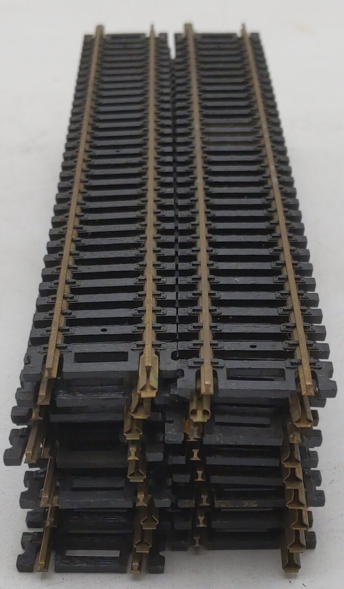 Casadio HO 9" Straight Track (18) VG