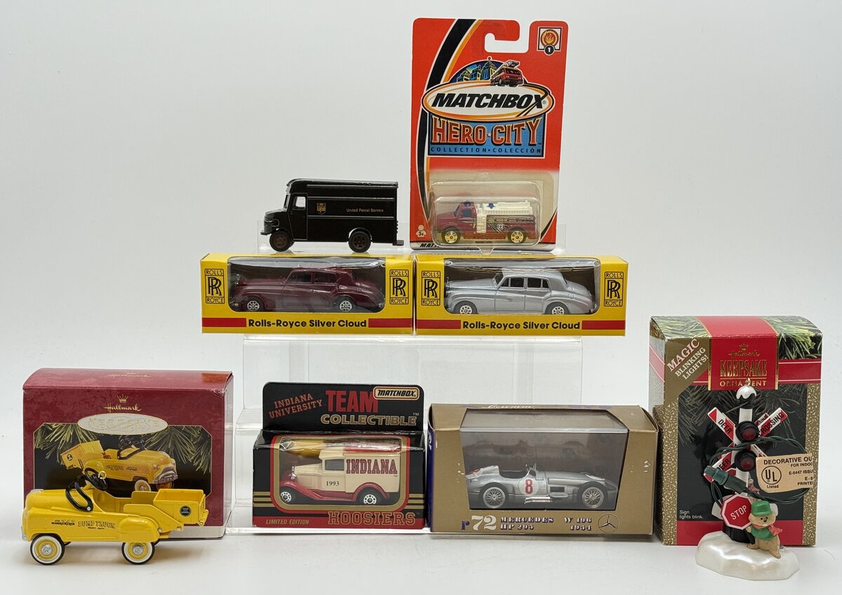 Seerol, Matchbox, & Others Assorted Diecast Vehicles [8] EX