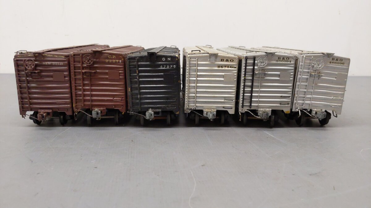 Generic Assorted O Scale Boxcars (2-Rail) [6] VG