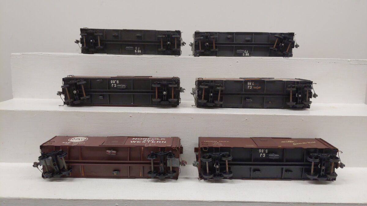 Generic Assorted O Scale Boxcars (2-Rail) [6] VG