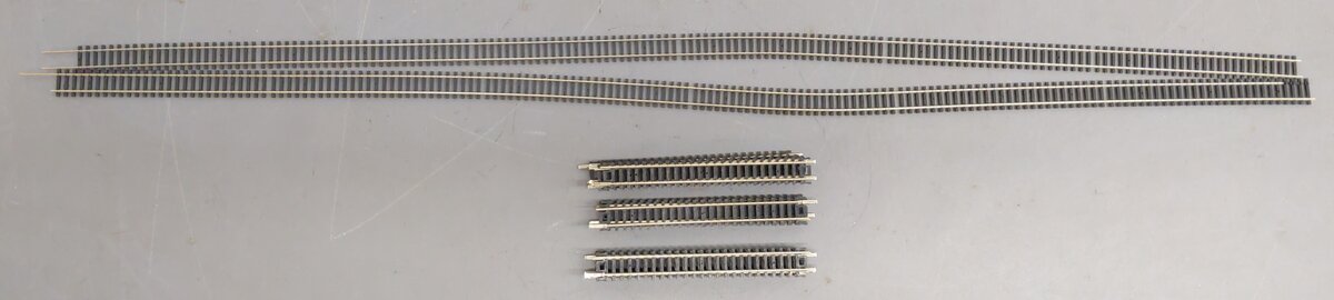 Atlas N Scale Assorted Straight Track Sections [16] VG