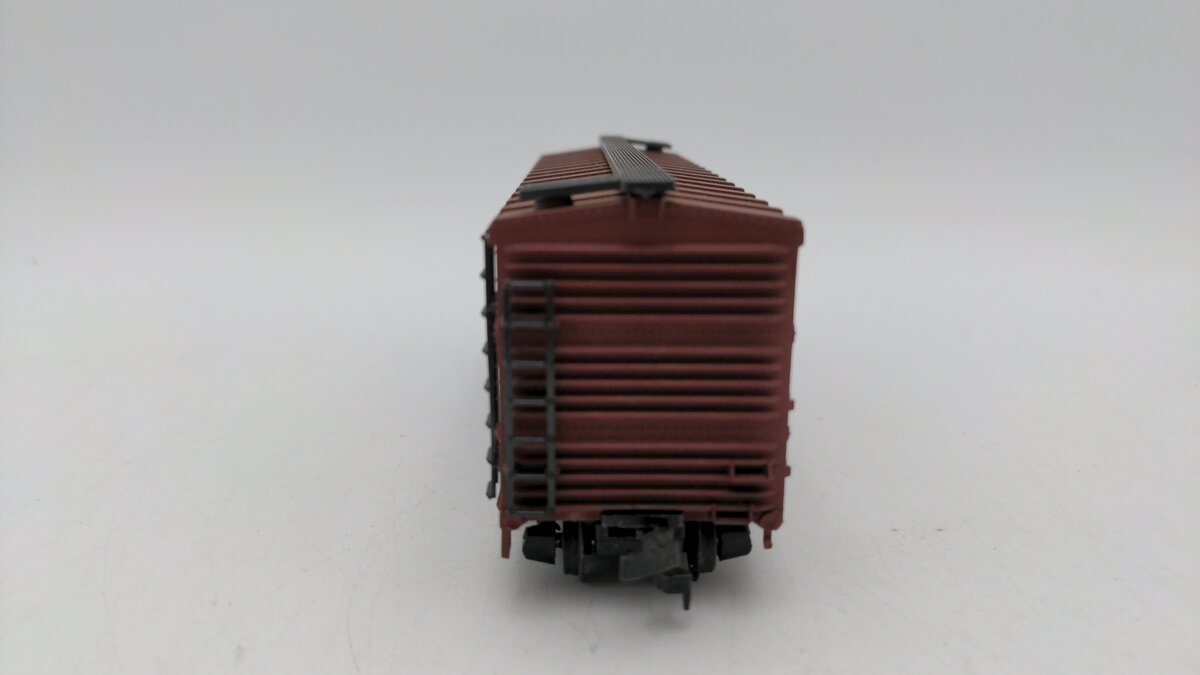 AHM 5275-G HO Scale Pennsylvania Railroad Stock Car #135427 VG