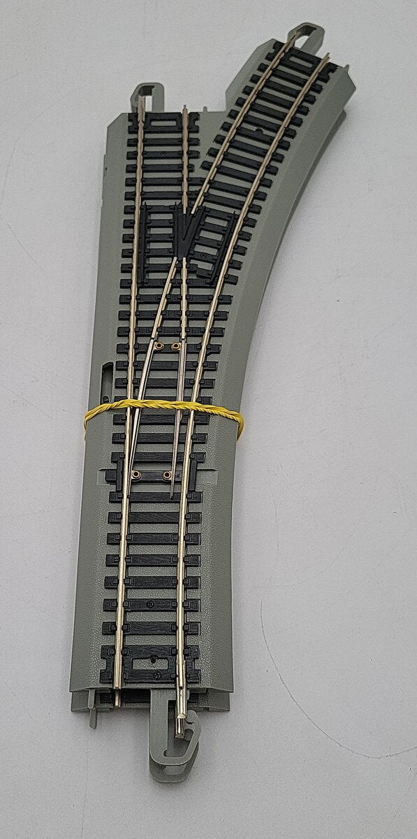 Bachmann HO Scale Right hand Manual Switcher Track Sections [2] LN