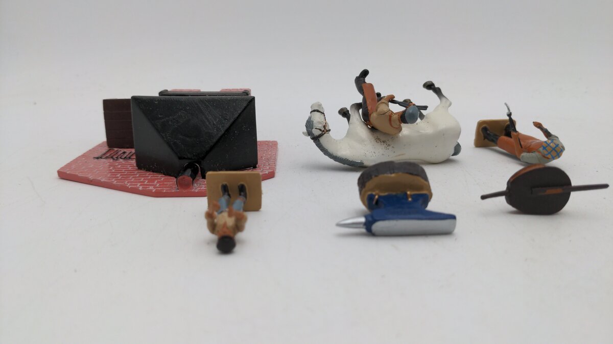 W. Britain 8706 Cast Metal Farm Forge With Horse Forge 2 Men 1 Boy and Anvil Set EX/Box