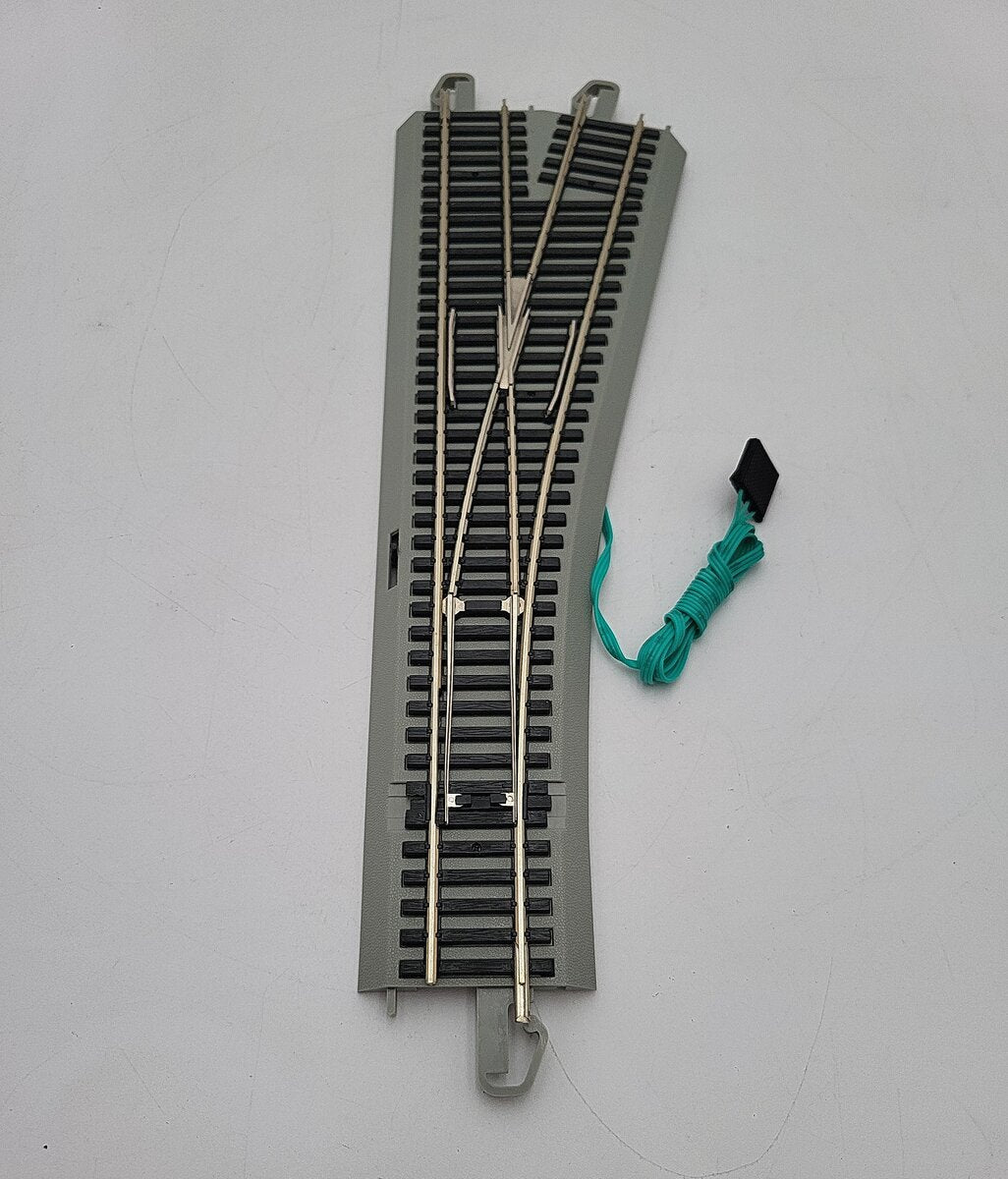 Bachmann 44558 HO Nickel Silver #4 E-Z Track Right-Hand Remote Switch Turnout LN