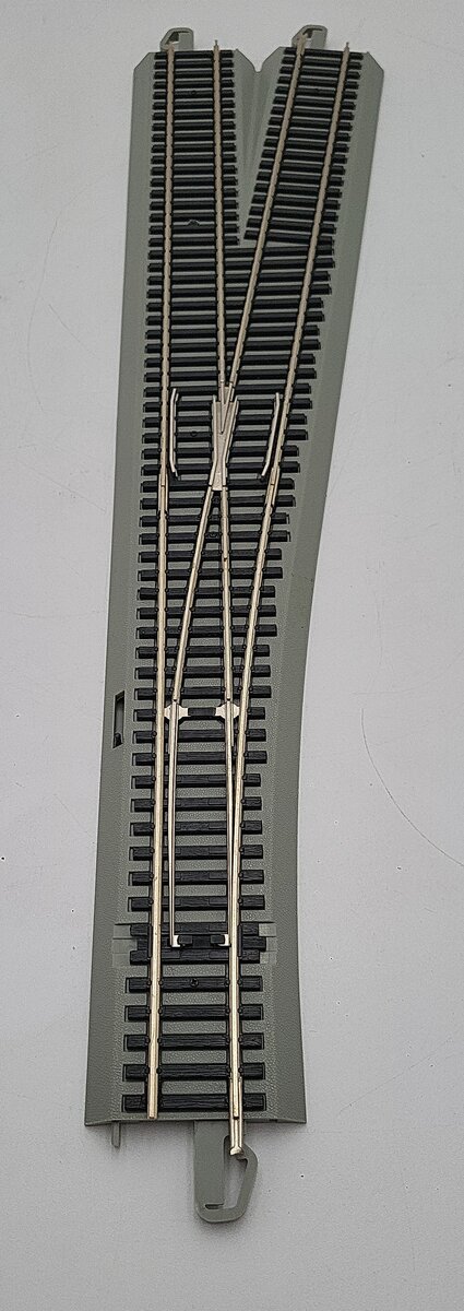 Bachmann 44558 HO Nickel Silver #4 E-Z Track Right-Hand Remote Switch Turnout LN