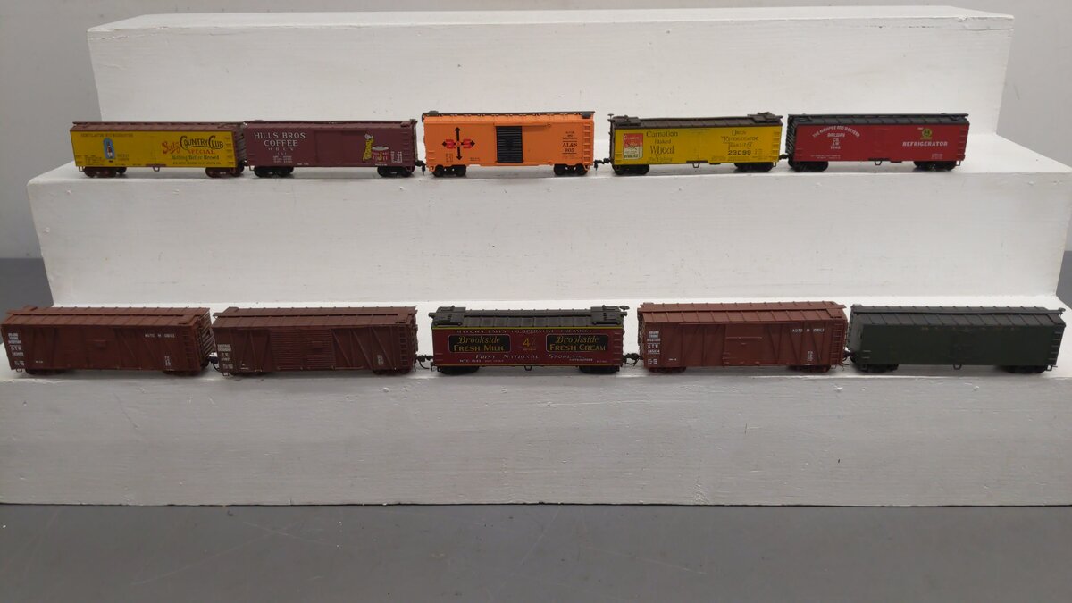 HO Scale CUSTOM Assorted Freight Cars: 585034, 394, 161, 905, 3003, 23099 [10] VG