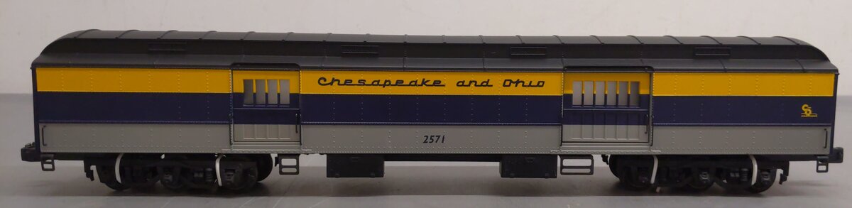Lionel 6-19088 O Chesapeake & Ohio Heavyweight Baggage Car #2571 EX/Box