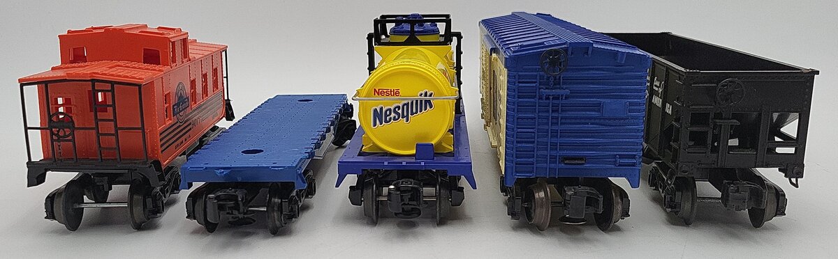 Lionel O Gauge Freight Car Assortment: 26138, 7601, 9077, 9026, 6113 [5] EX