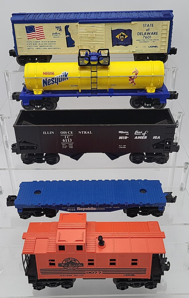 Lionel O Gauge Freight Car Assortment: 26138, 7601, 9077, 9026, 6113 [5] EX