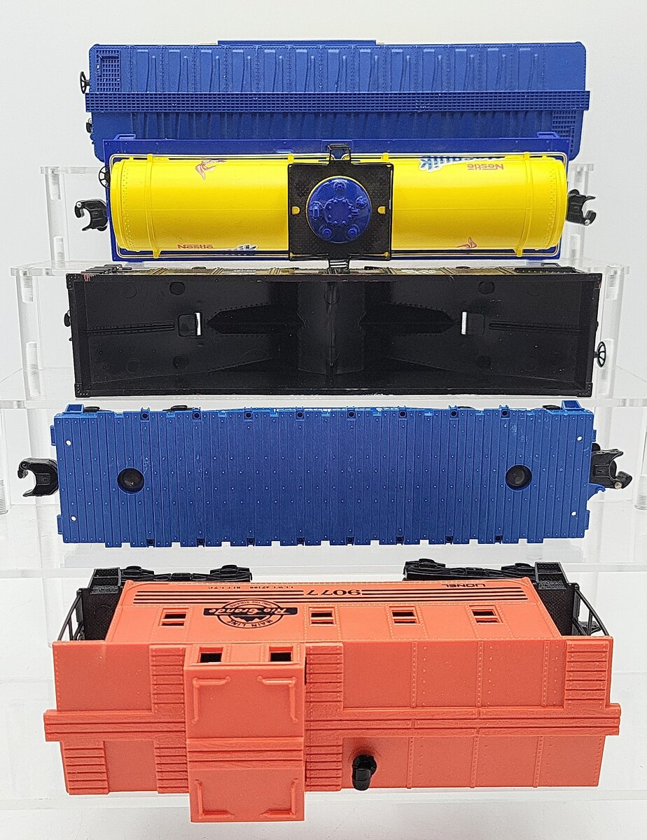Lionel O Gauge Freight Car Assortment: 26138, 7601, 9077, 9026, 6113 [5] EX