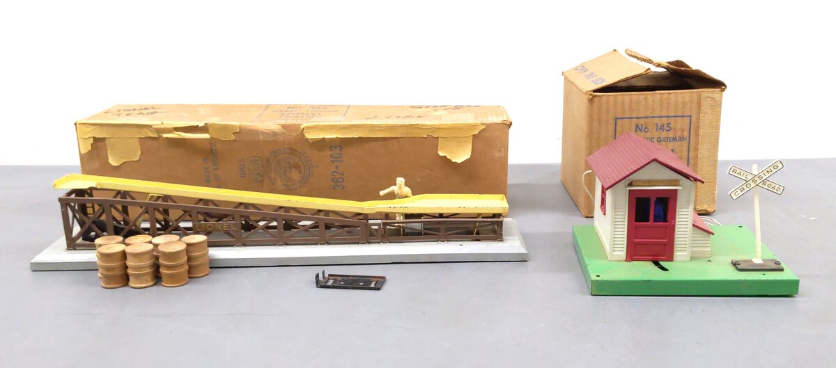 Lionel O Gauge Vintage Accessories: 362, 145 [2] VG