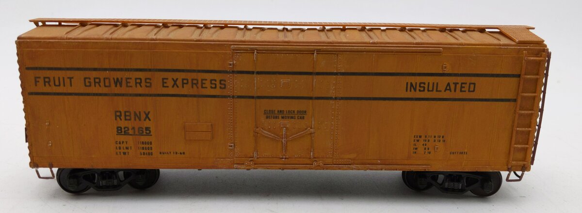 American Models 2204 S Scale FGE 40' Reefer Plug Door #82179 EX/Box