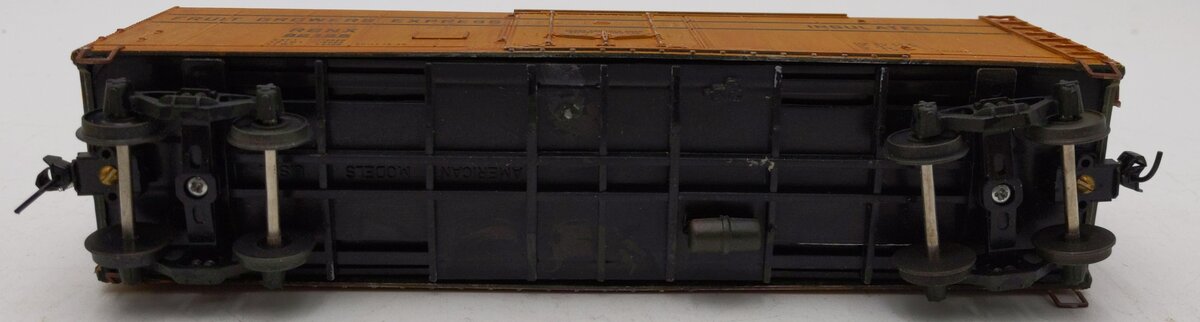 American Models 2204 S Scale FGE 40' Reefer Plug Door #82179 EX/Box