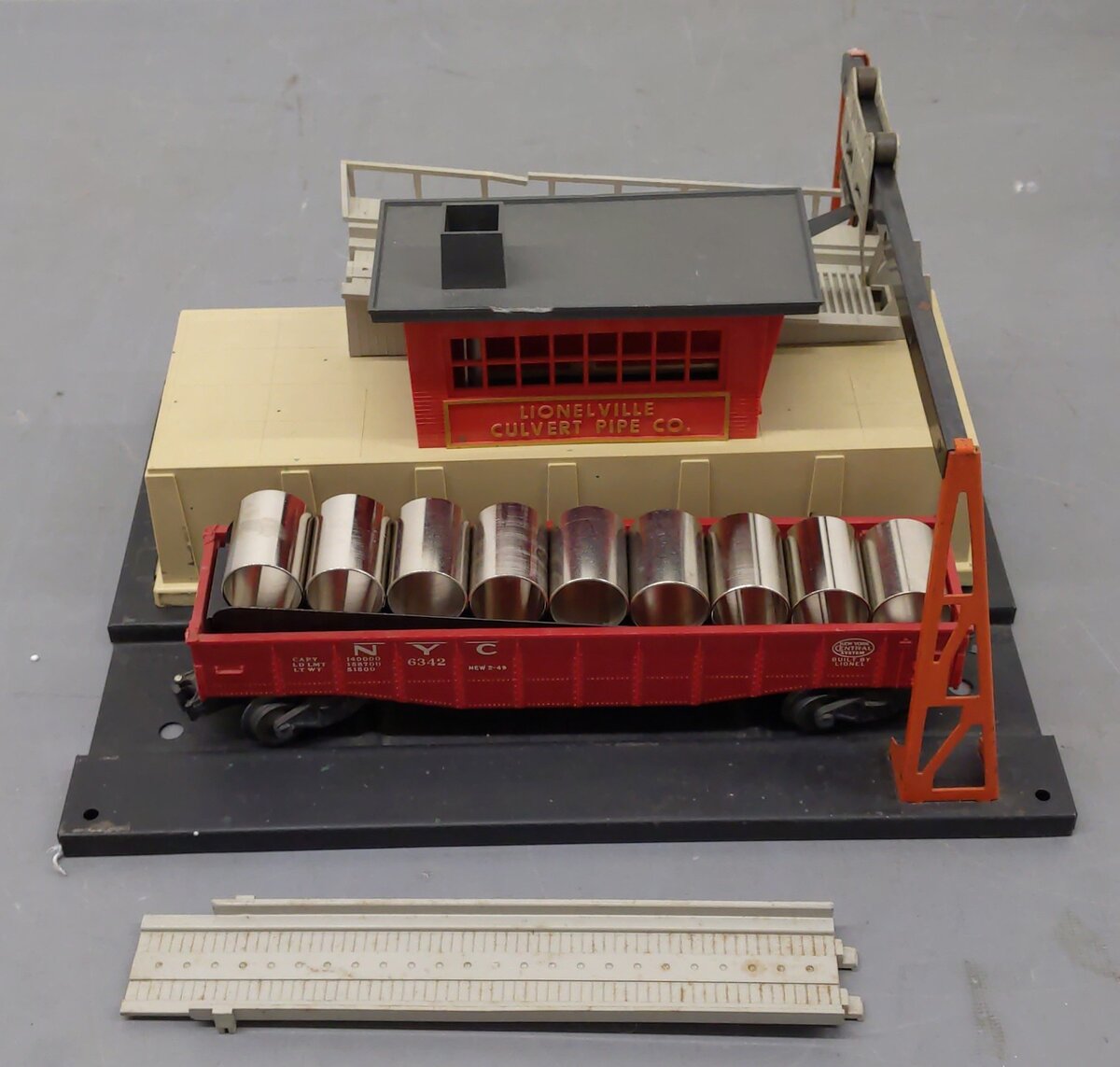 Lionel 342 Vintage O Motorized Operating Culvert Loader with Car VG