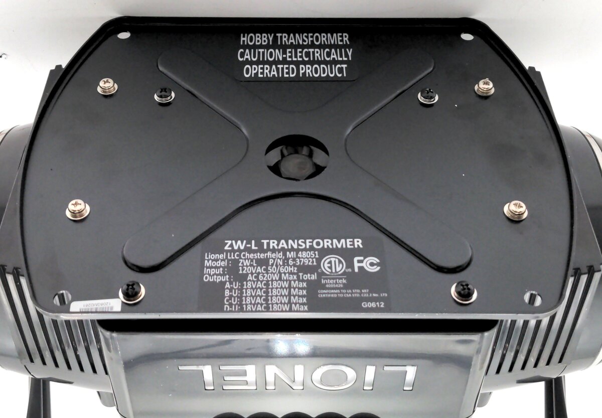 Lionel 6-37921 ZW-L 620 Watt 4-Train Transformer NIB