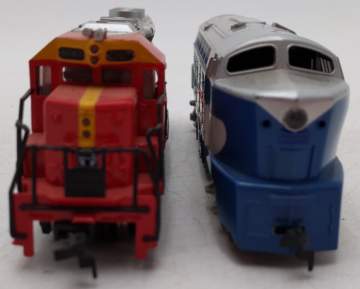 HO Scale Assorted Powered Diesel Locomotives [2] VG