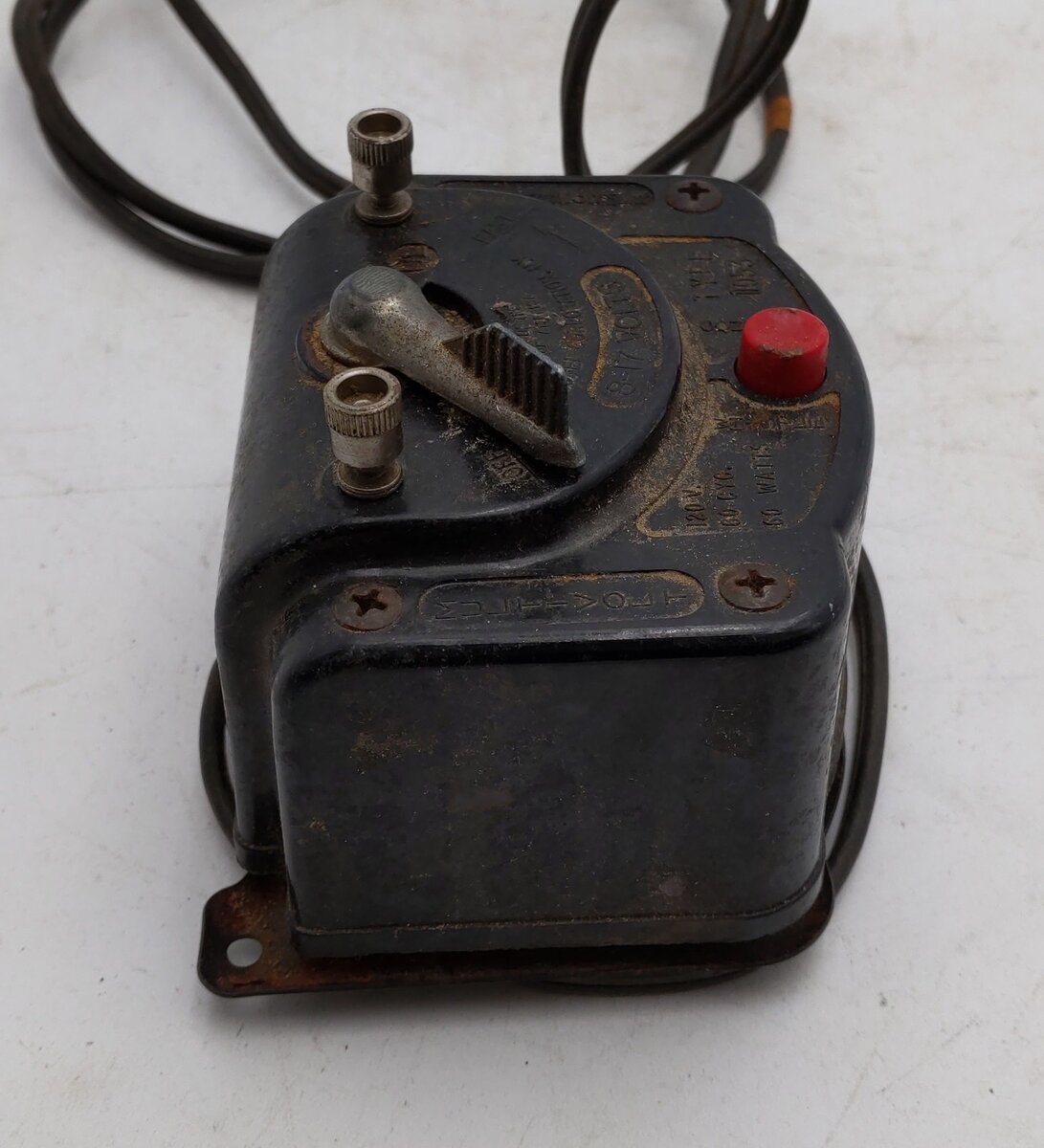 Lionel 1053 Vintage O 60 Watt Transformer w/Whistle Control VG